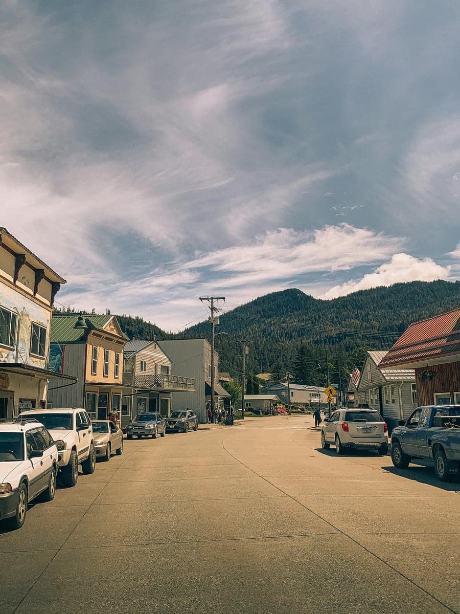 Mountain towns along the route offer fly shops, good food, and easy river access