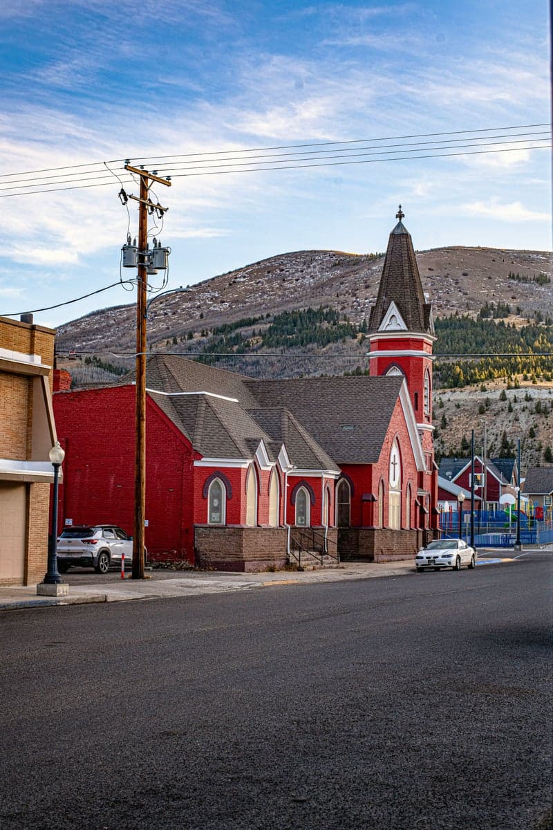 Fort Smith, Montana: a small community built around the Bighorn River fishery, with fly shops, lodges, and not much else