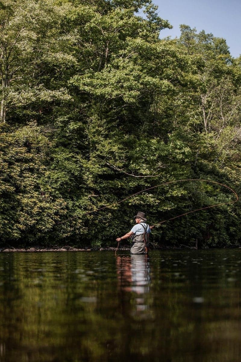 Fly fishing on an East Tennessee river - timing your trip around TVA generation schedules is the key to success on Tennessee tailwaters